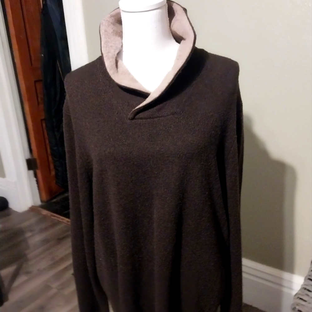 Mens JoS. A. Bank Reserve Sweater